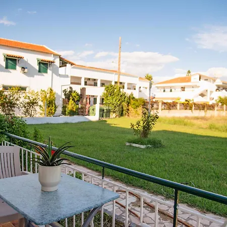 Kokkinia Gardens Kávos