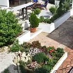 Kokkinia Gardens Kávos