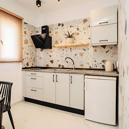 아파트호텔 Kokkinia Gardens *