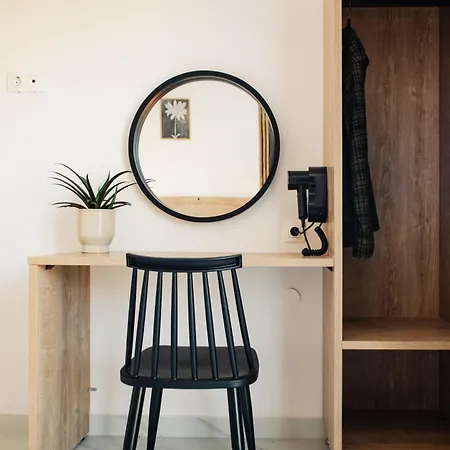 Kokkinia Gardens * 카보스