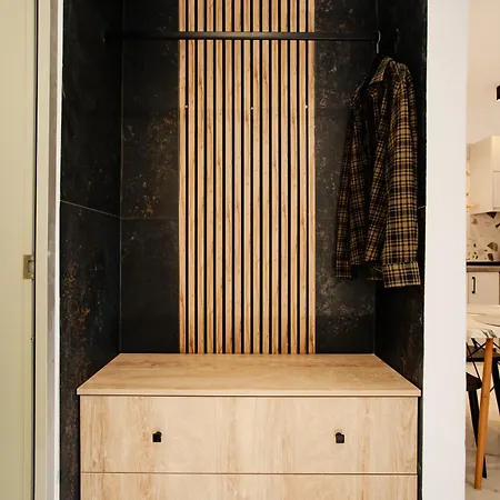 Kokkinia Gardens 카보스