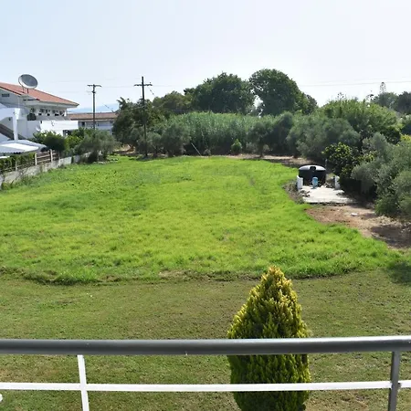 Kokkinia Gardens * Kávos