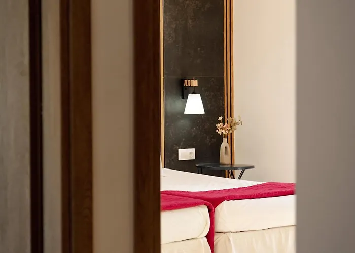 Kokkinia Gardens Apart-hotel