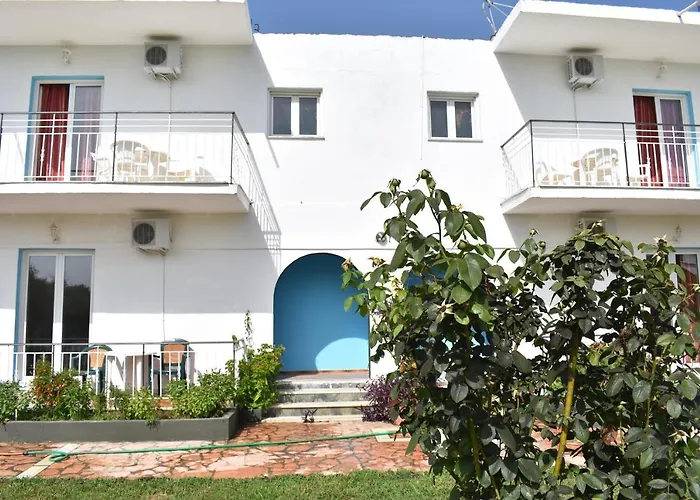 Kokkinia Gardens Aparthotel Kávos