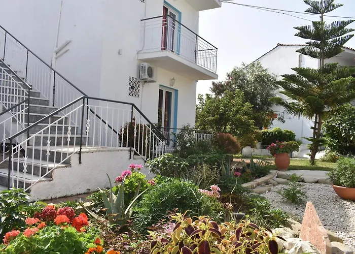 Aparthotel Kokkinia Gardens *