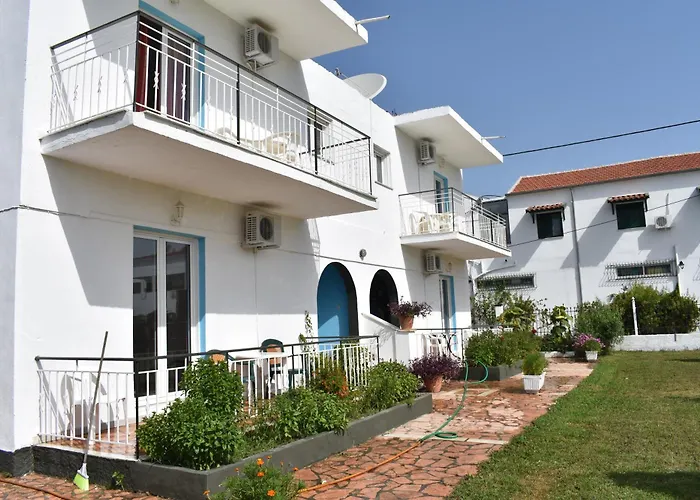 Kokkinia Gardens Aparthotel Kávos